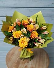 Букет цветов из:  Альстромерии и Розы в Преображение