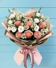 Букет цветов из:  Розы, Альстромерии и Лизиантусы в Преображение