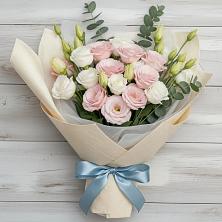 Букет цветов из:  Лизиантусы в Преображение