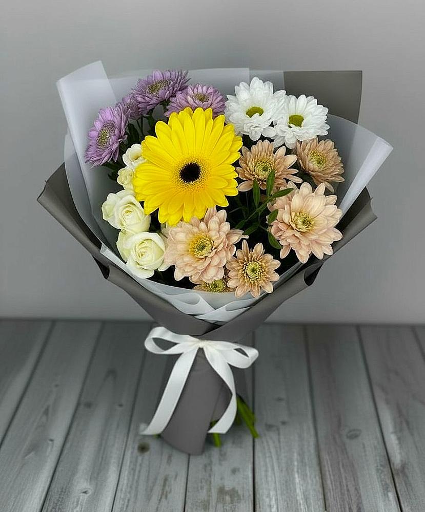 Букет цветов из: Розы, Герберы и Хризантемы в Преображение