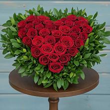 Цветочная композиция из Розы в виде сердца в Преображение