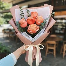 Букет цветов из:  Розы в Преображение