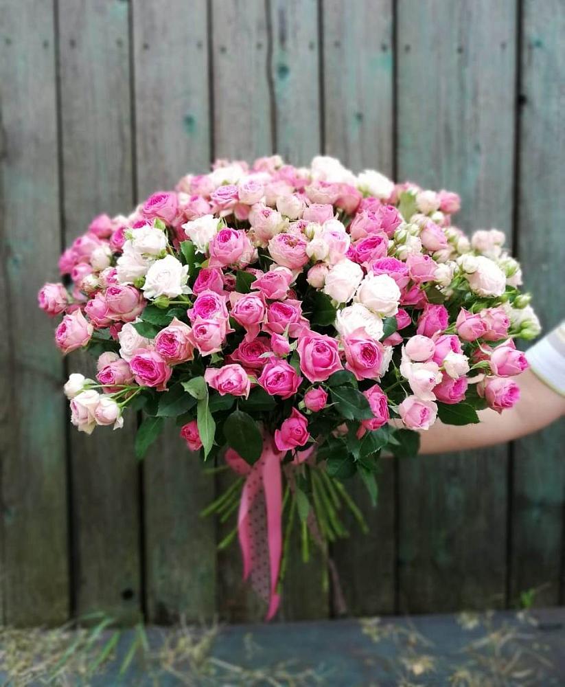 Букет Розовые кустовые розы Натали и Лав Лидия в Преображение